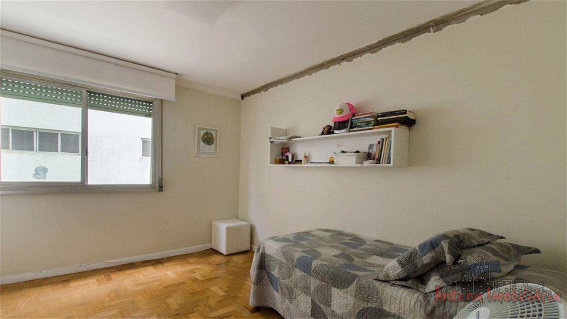 Apartamento à venda com 4 quartos, 180m² - Foto 4