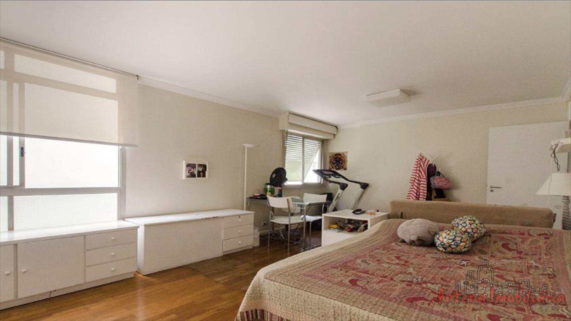 Apartamento à venda com 4 quartos, 180m² - Foto 3