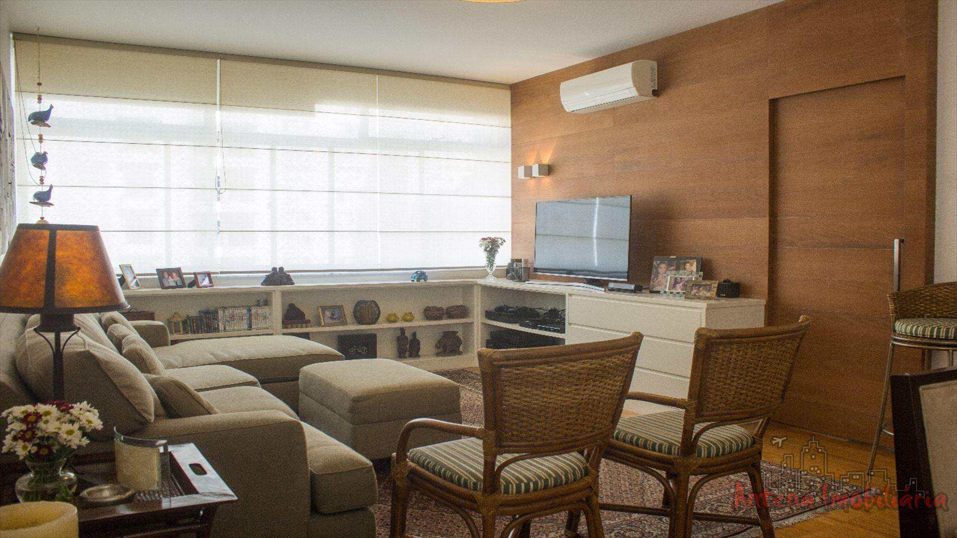 Apartamento à venda com 3 quartos, 176m² - Foto 1