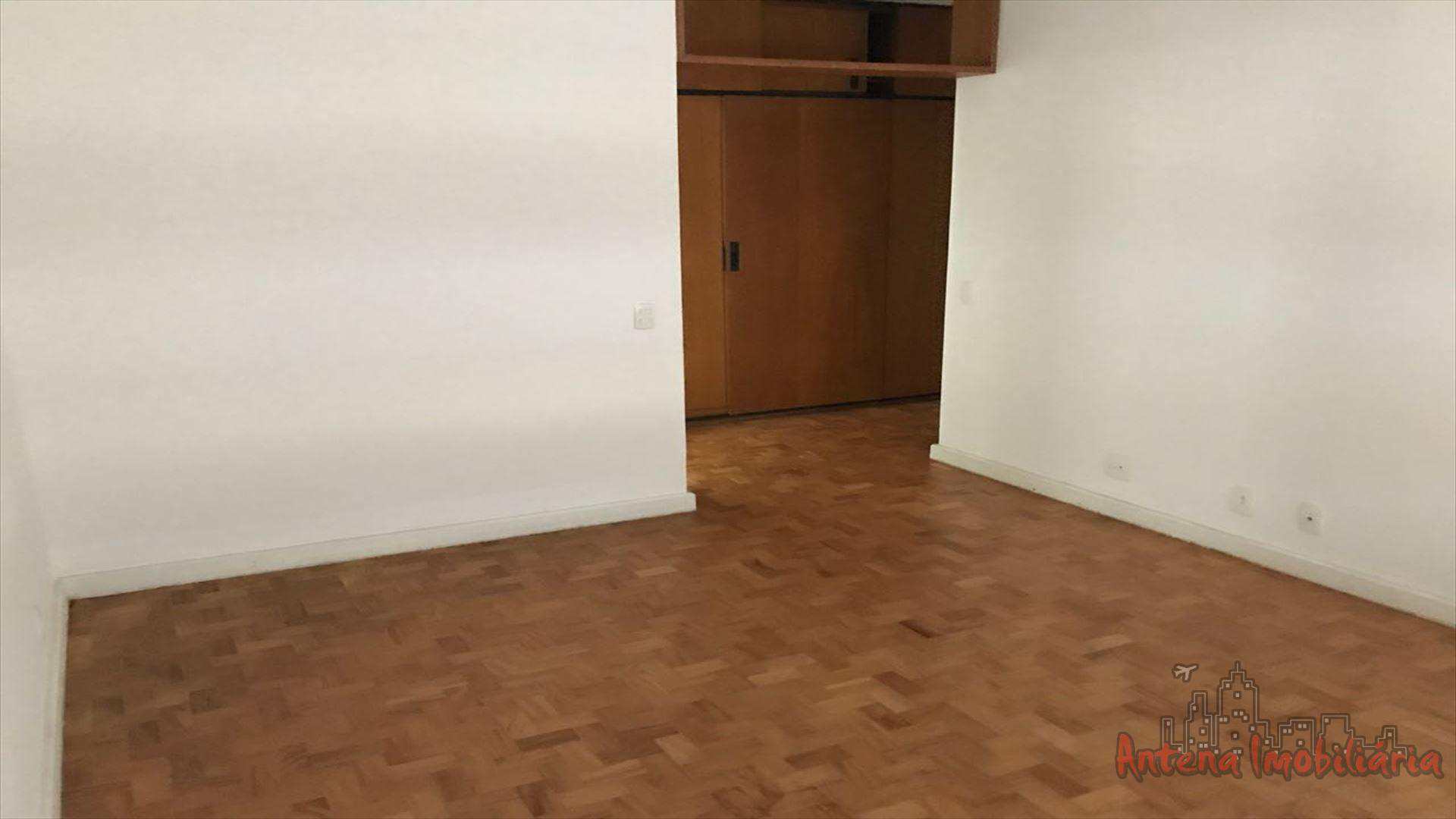 Apartamento à venda com 4 quartos, 270m² - Foto 17