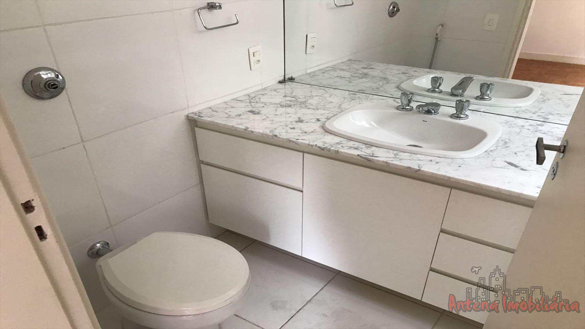 Apartamento à venda com 4 quartos, 270m² - Foto 18