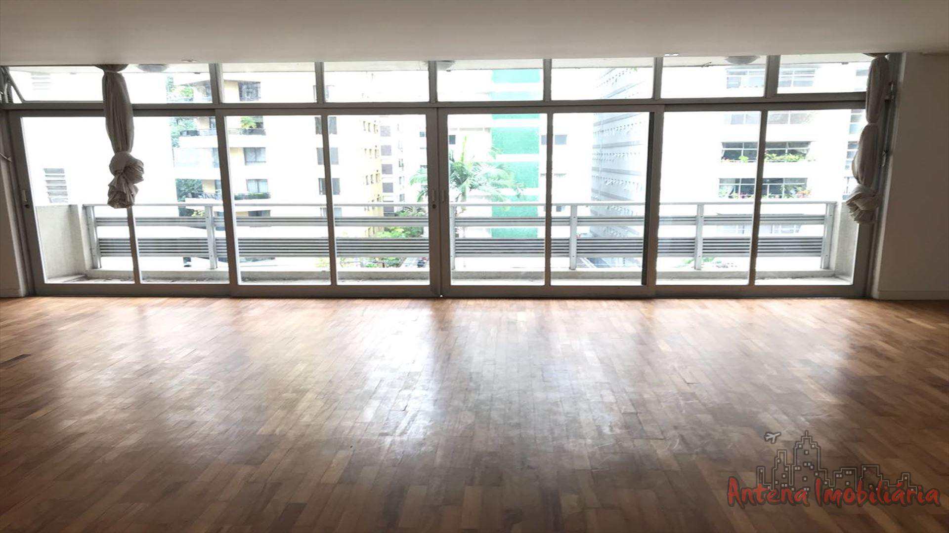 Apartamento à venda com 4 quartos, 270m² - Foto 1