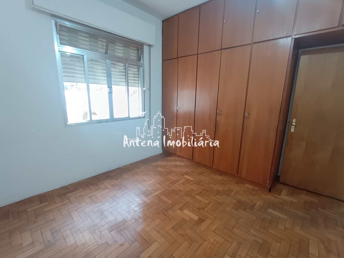 Apartamento à venda com 1 quarto, 50m² - Foto 5