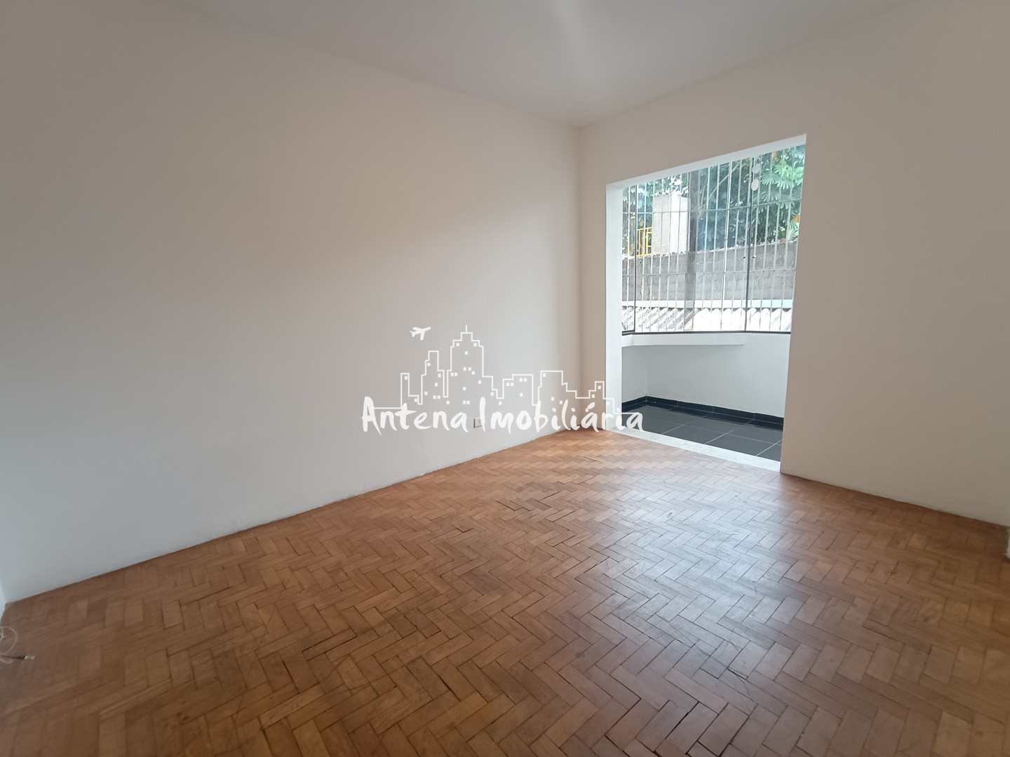 Apartamento à venda com 1 quarto, 50m² - Foto 1