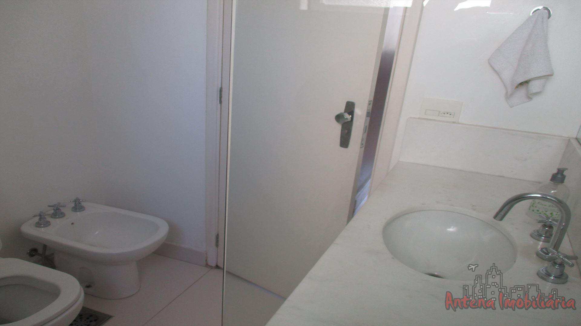 Apartamento à venda com 3 quartos, 107m² - Foto 9