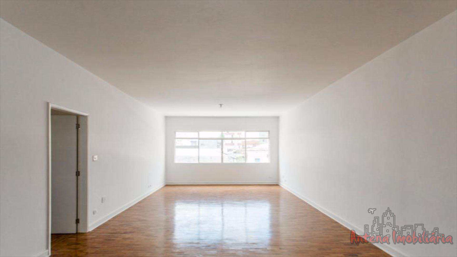 Apartamento à venda com 3 quartos, 161m² - Foto 2