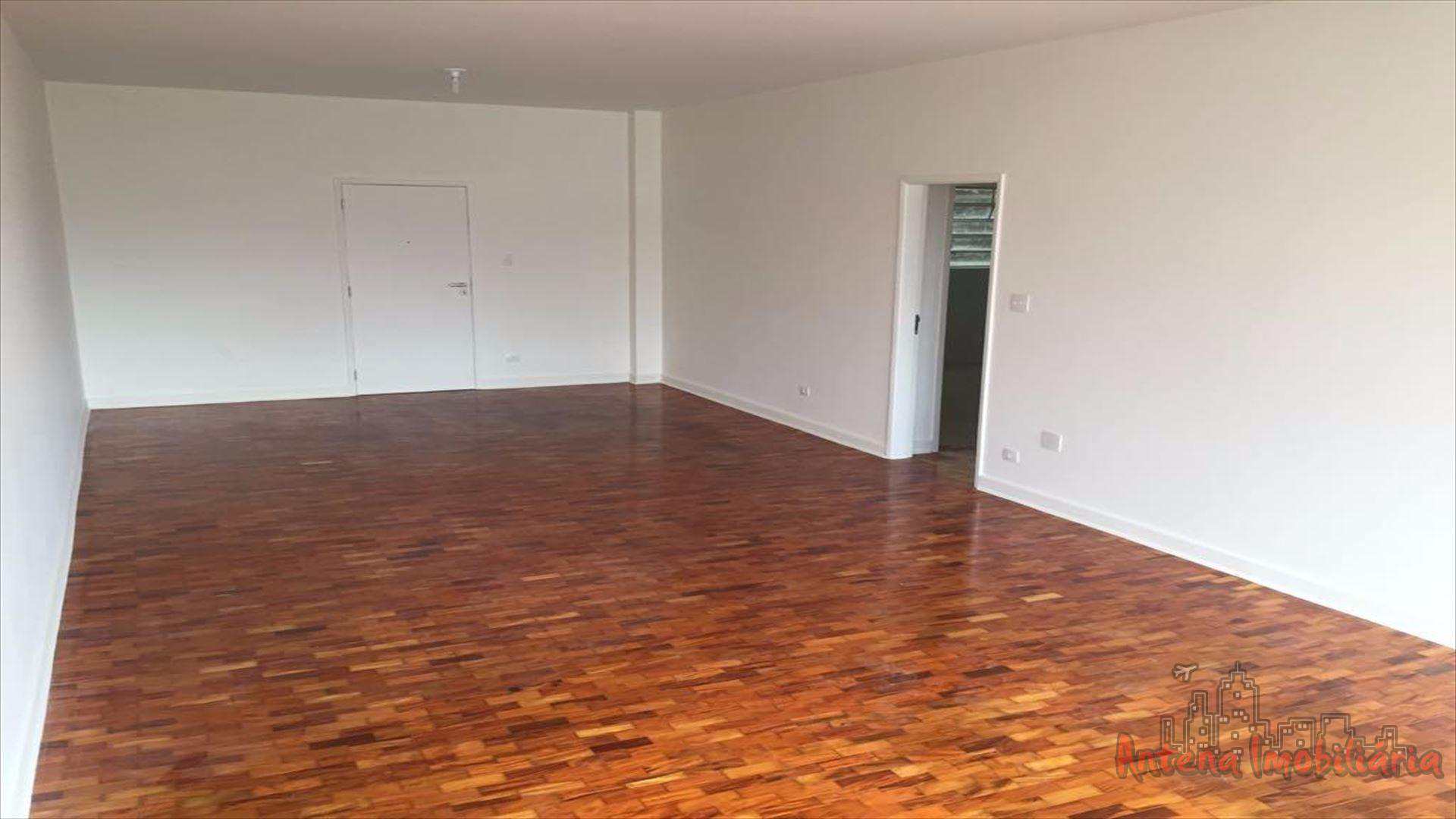 Apartamento à venda com 3 quartos, 161m² - Foto 1