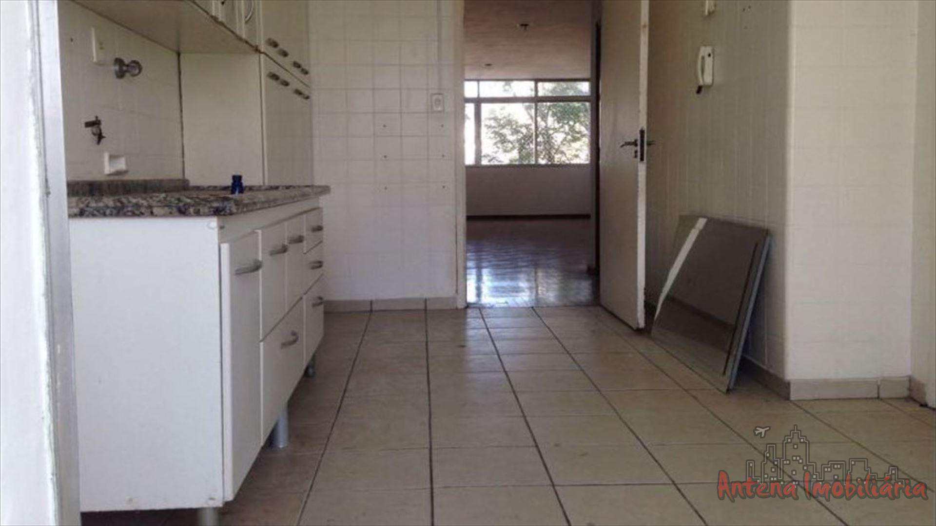 Apartamento à venda com 3 quartos, 138m² - Foto 7