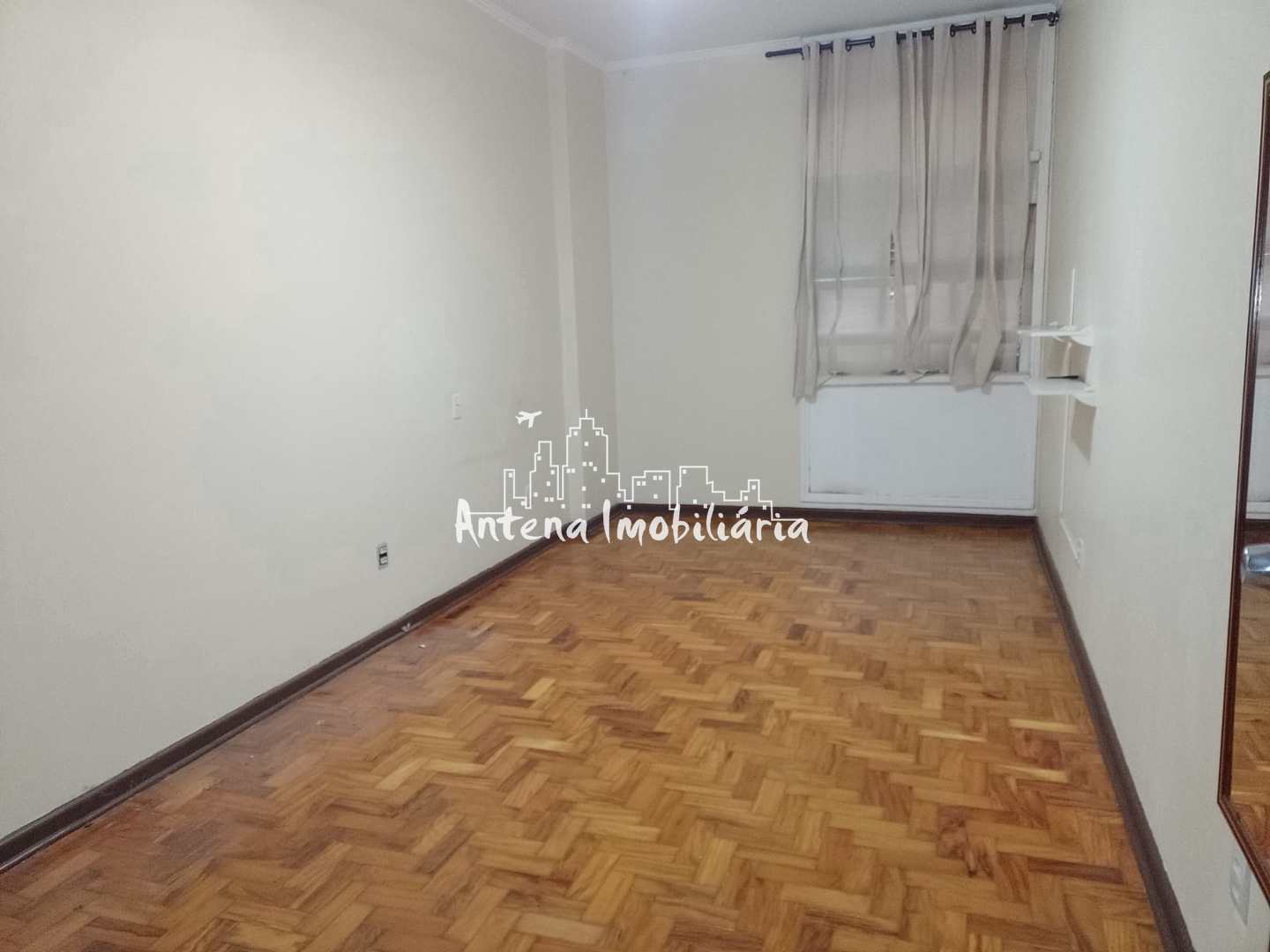 Apartamento à venda com 1 quarto, 70m² - Foto 3