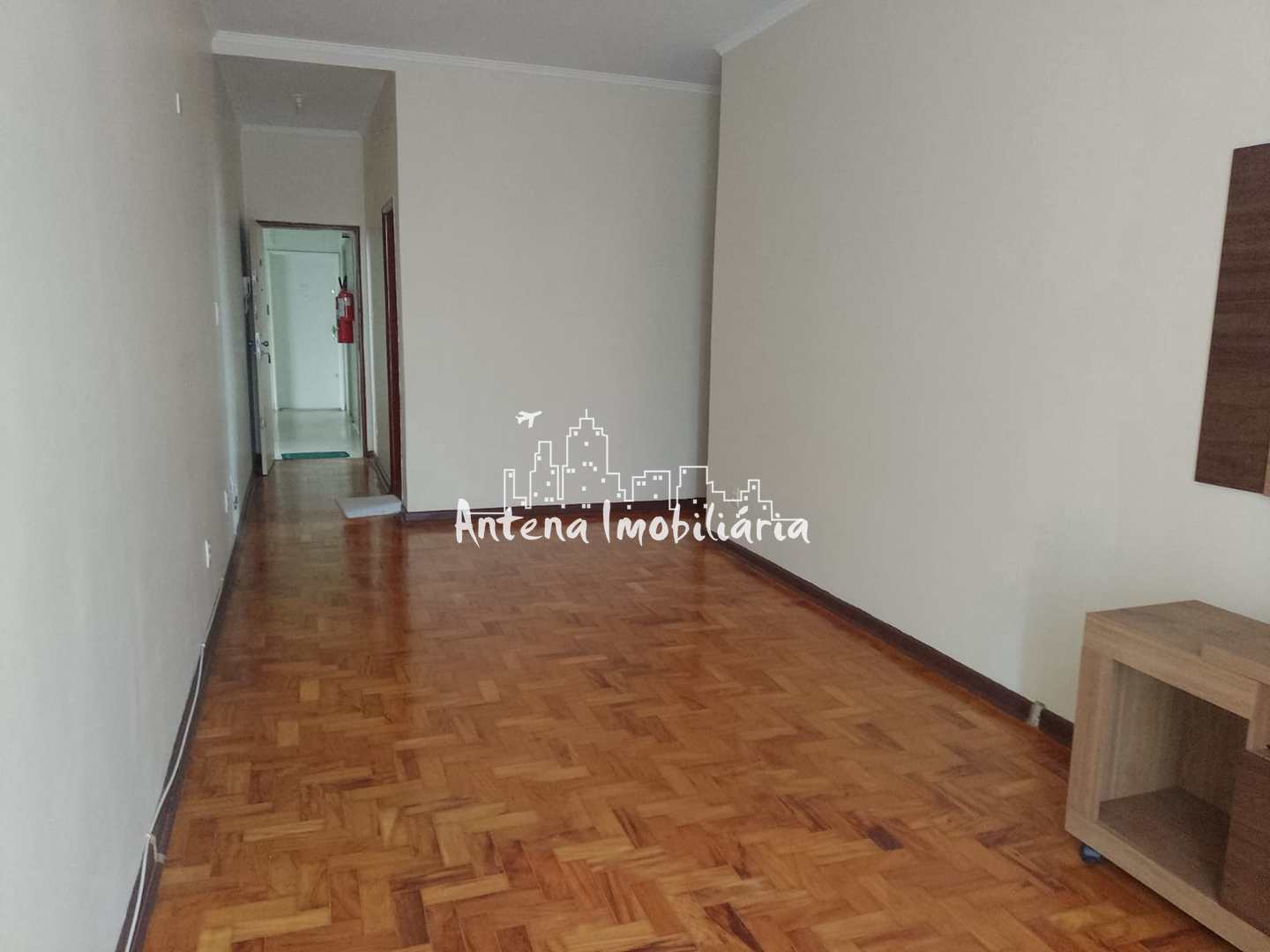 Apartamento à venda com 1 quarto, 70m² - Foto 1