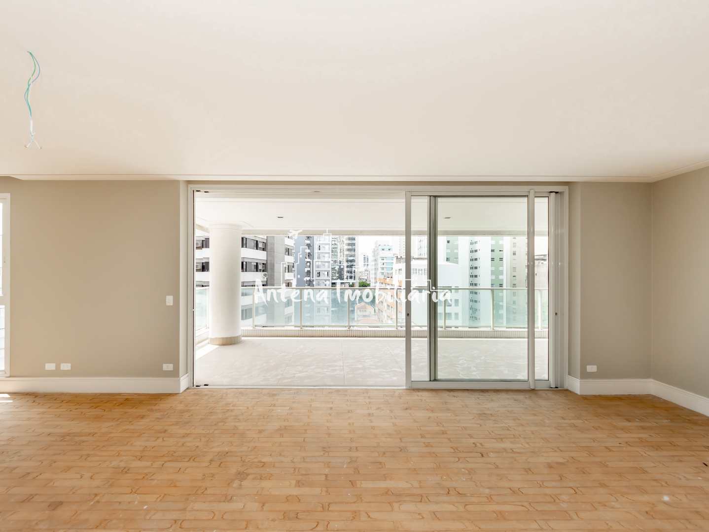 Apartamento à venda com 4 quartos, 265m² - Foto 5