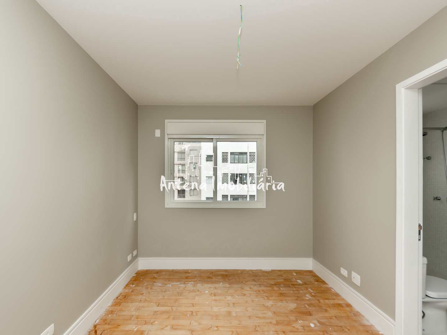 Apartamento à venda com 4 quartos, 265m² - Foto 17