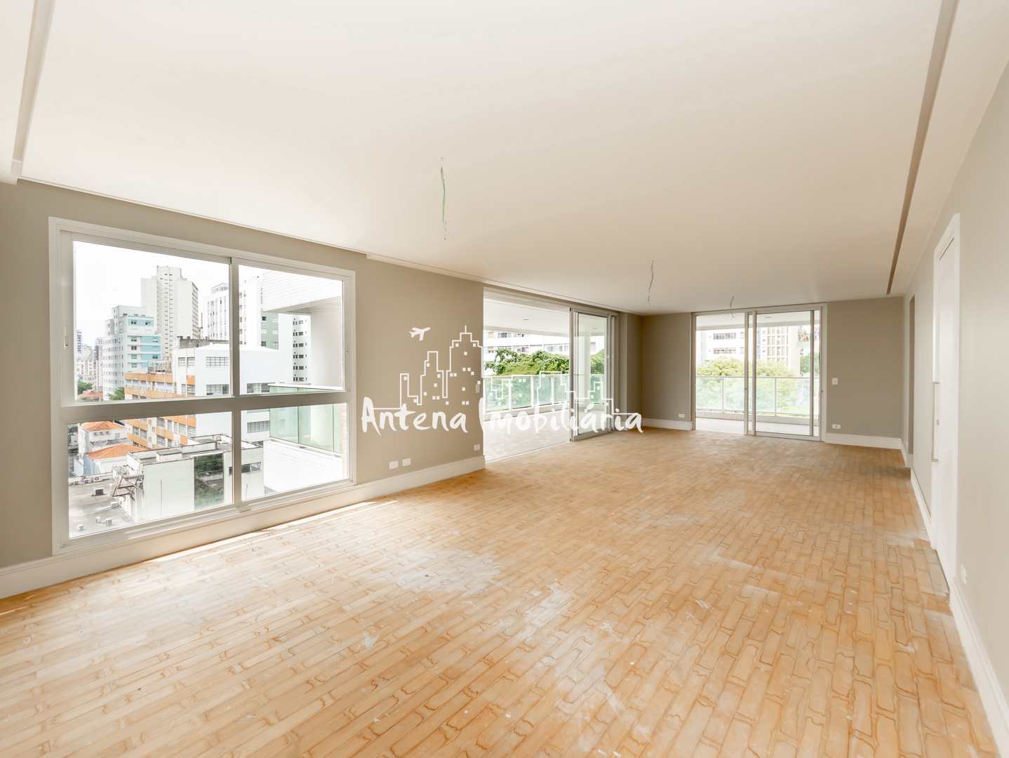 Apartamento à venda com 4 quartos, 265m² - Foto 4