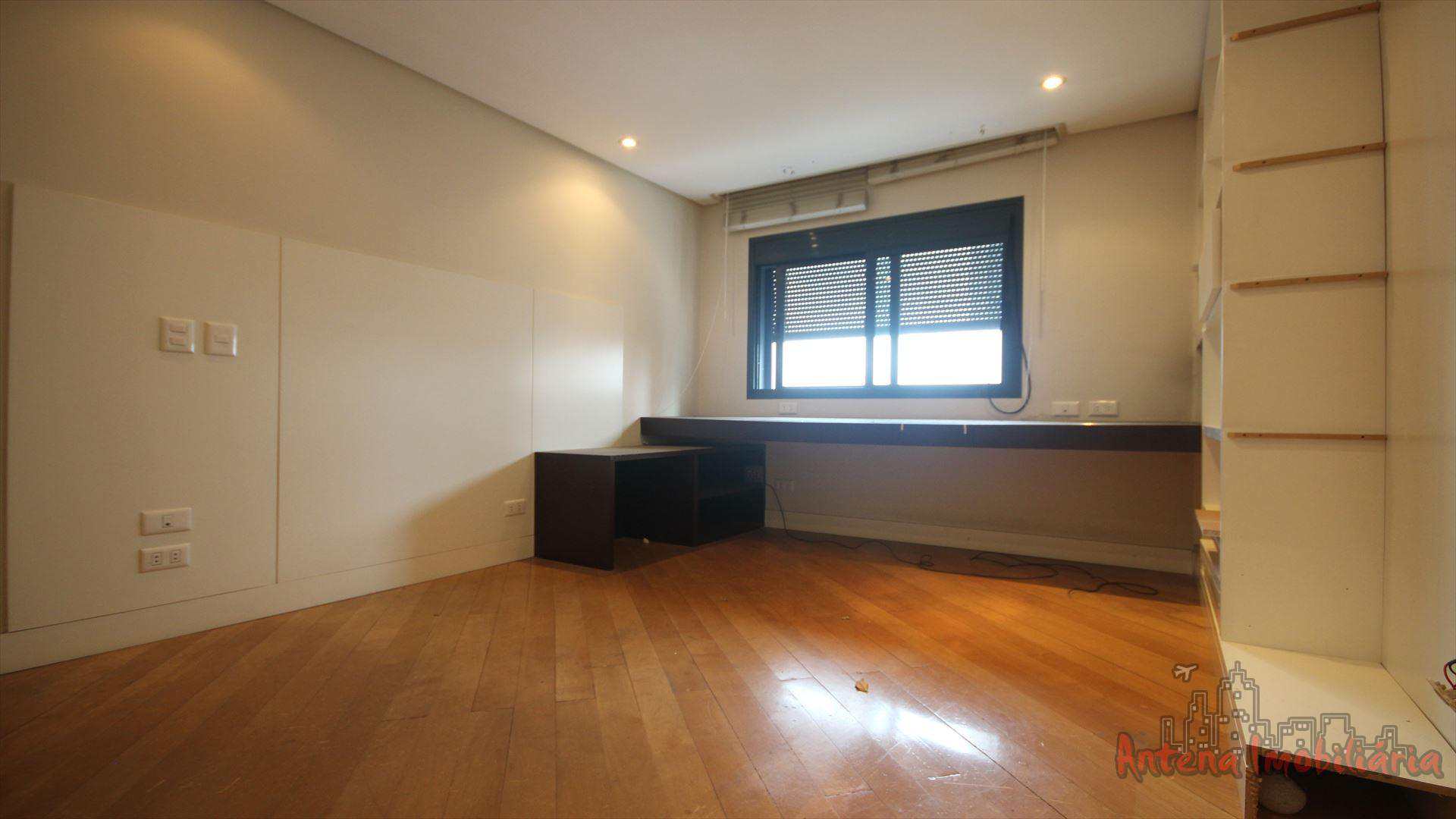 Apartamento à venda com 4 quartos, 202m² - Foto 13