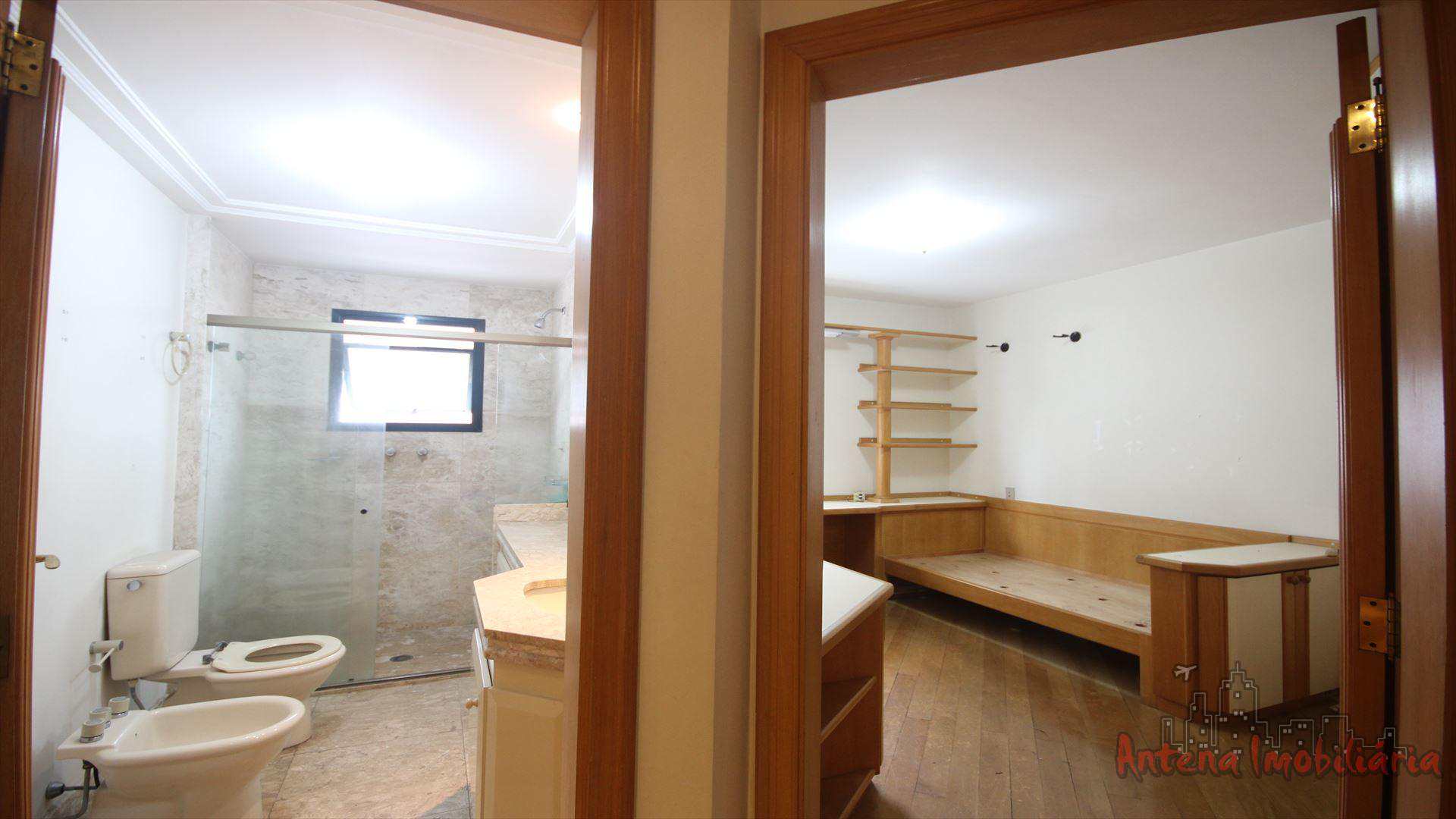 Apartamento à venda com 4 quartos, 202m² - Foto 16