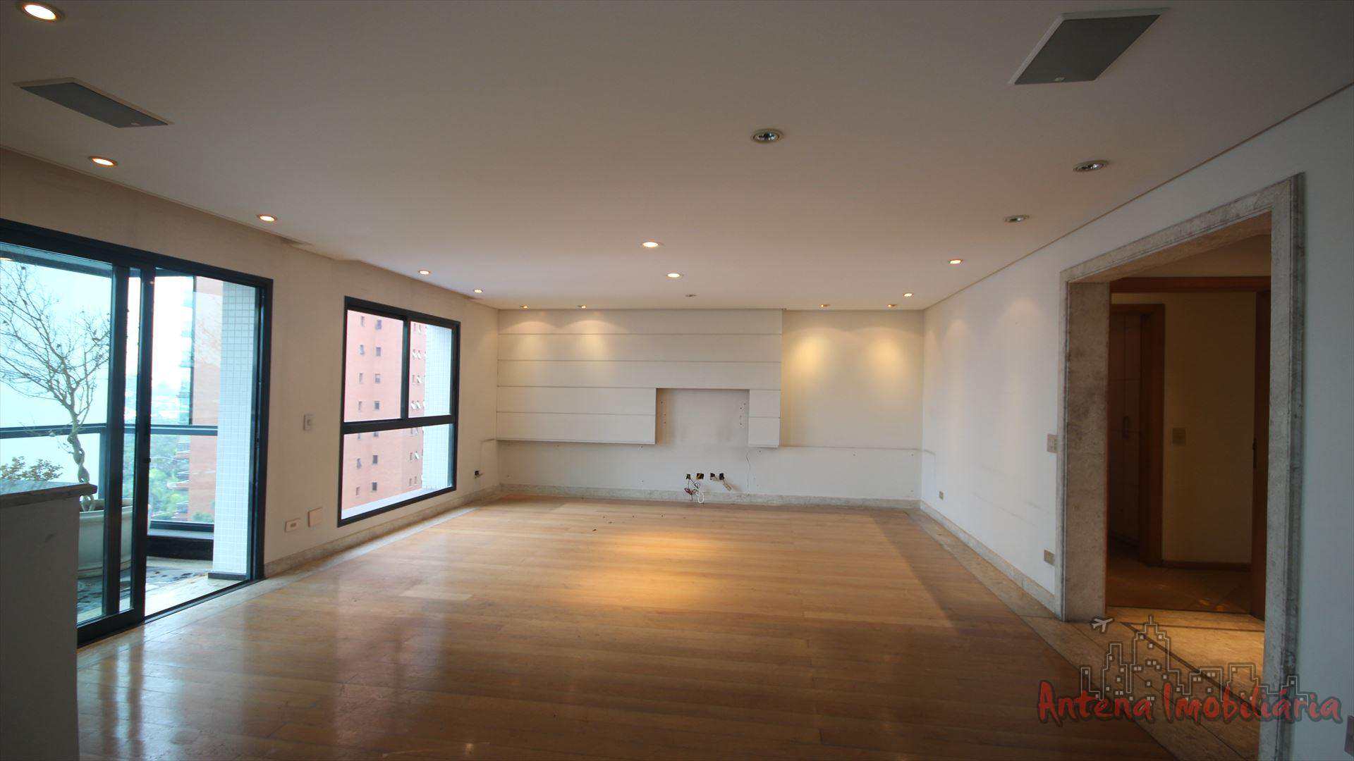 Apartamento à venda com 4 quartos, 202m² - Foto 3