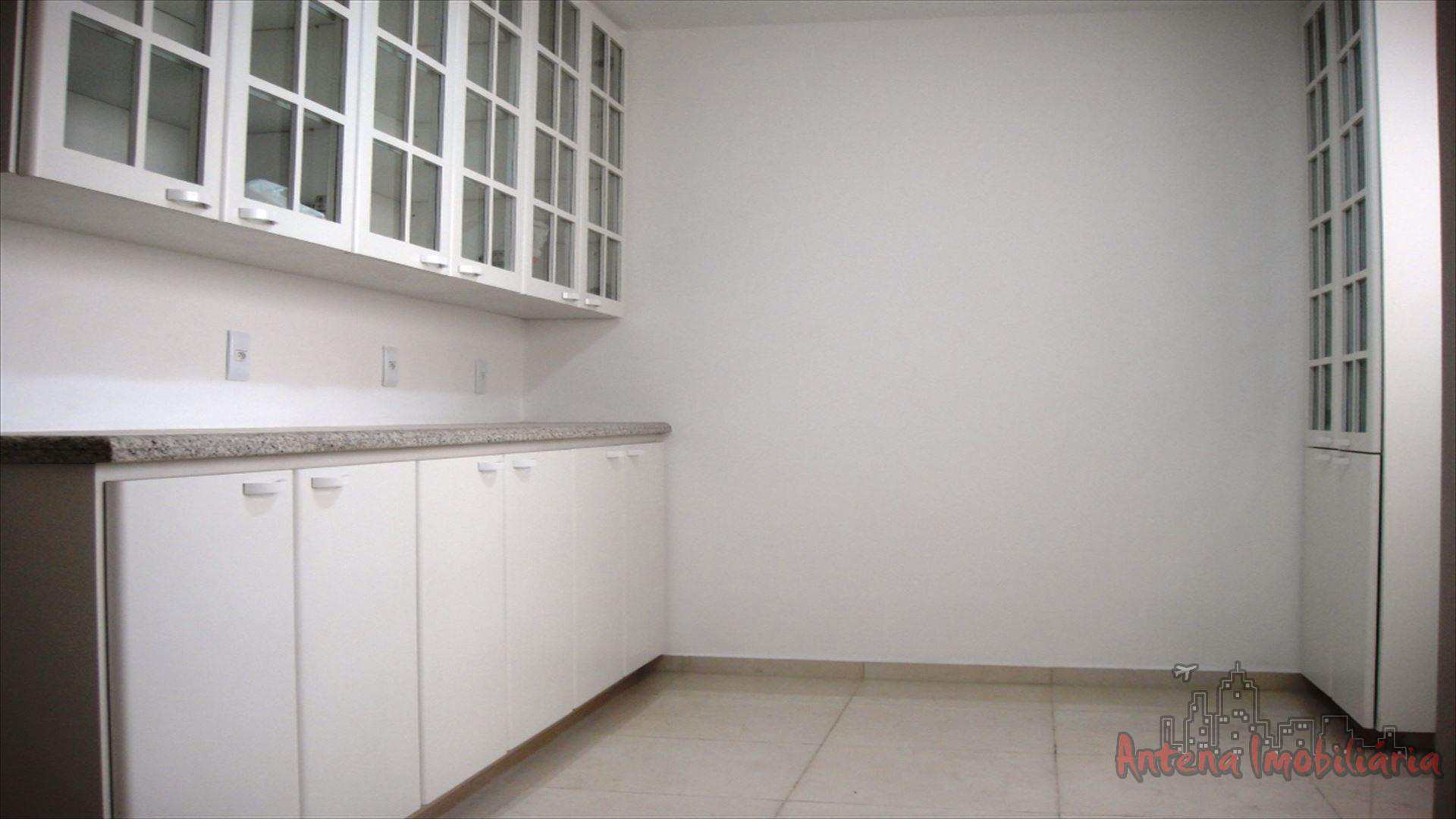 Apartamento à venda com 4 quartos, 204m² - Foto 19