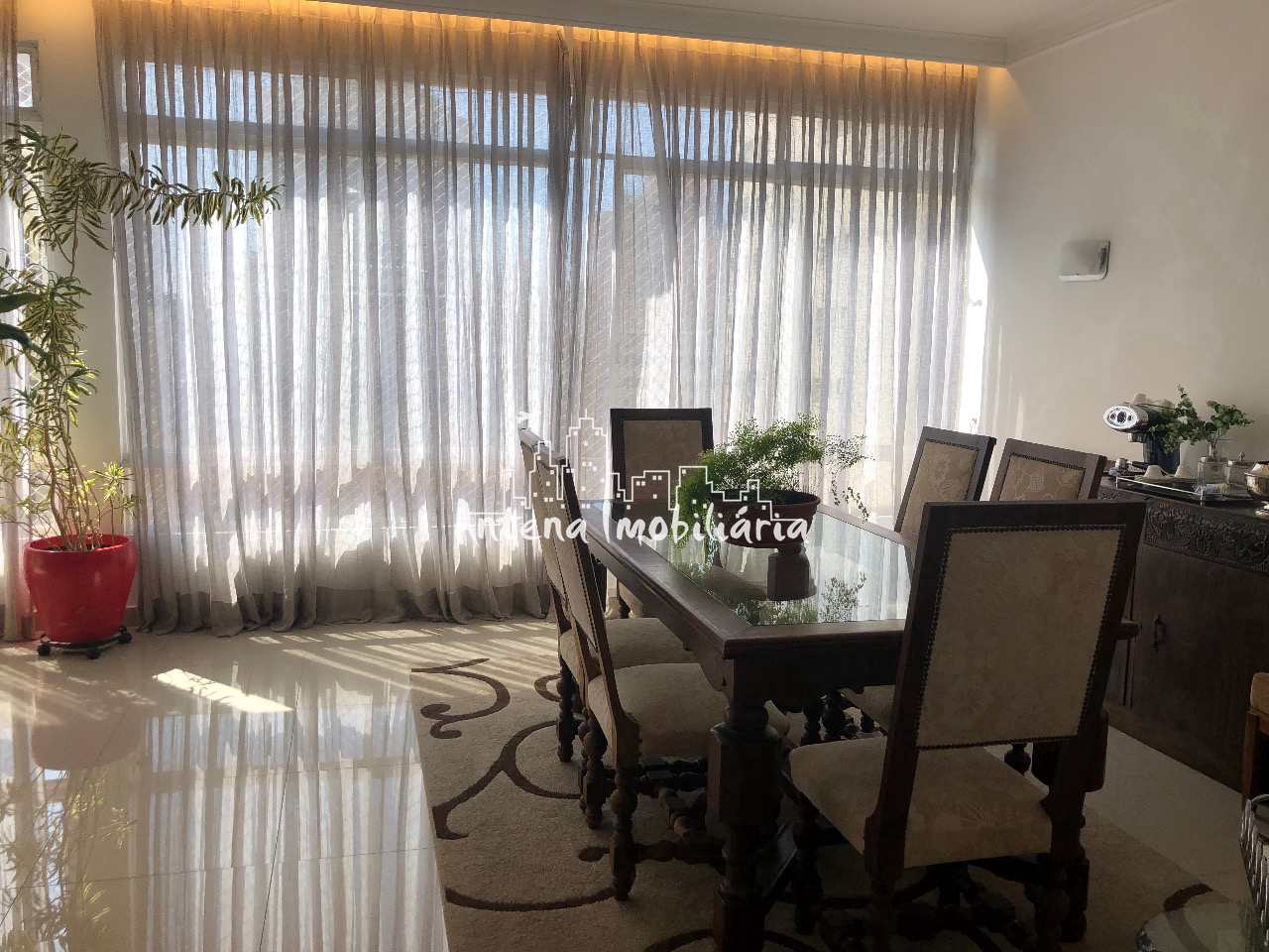 Apartamento à venda com 4 quartos, 245m² - Foto 4