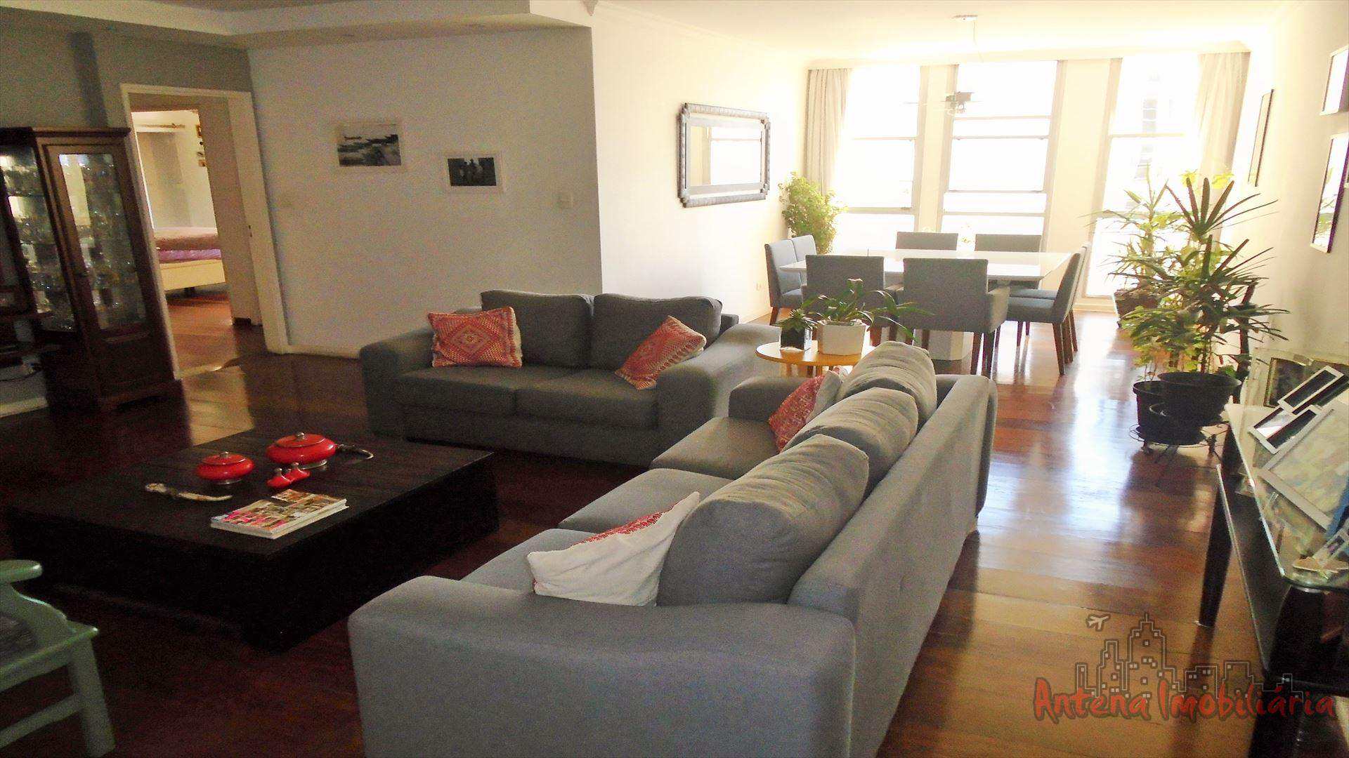 Apartamento à venda com 3 quartos, 165m² - Foto 2