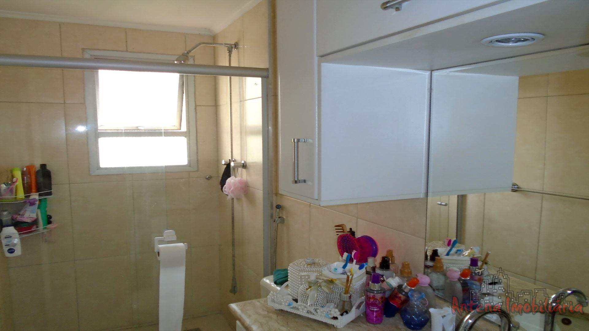 Apartamento à venda com 2 quartos, 68m² - Foto 9