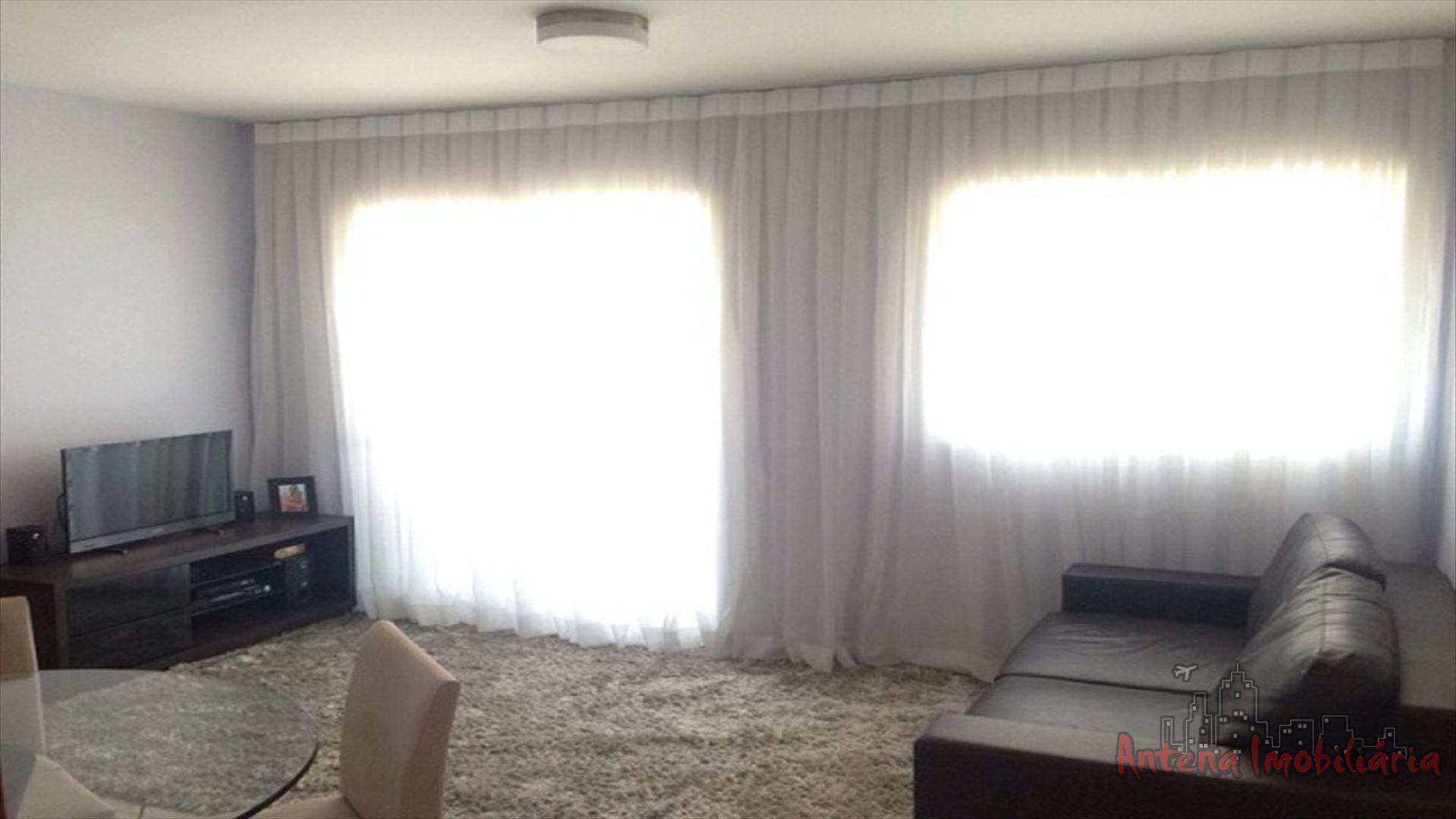 Apartamento à venda com 2 quartos, 67m² - Foto 2