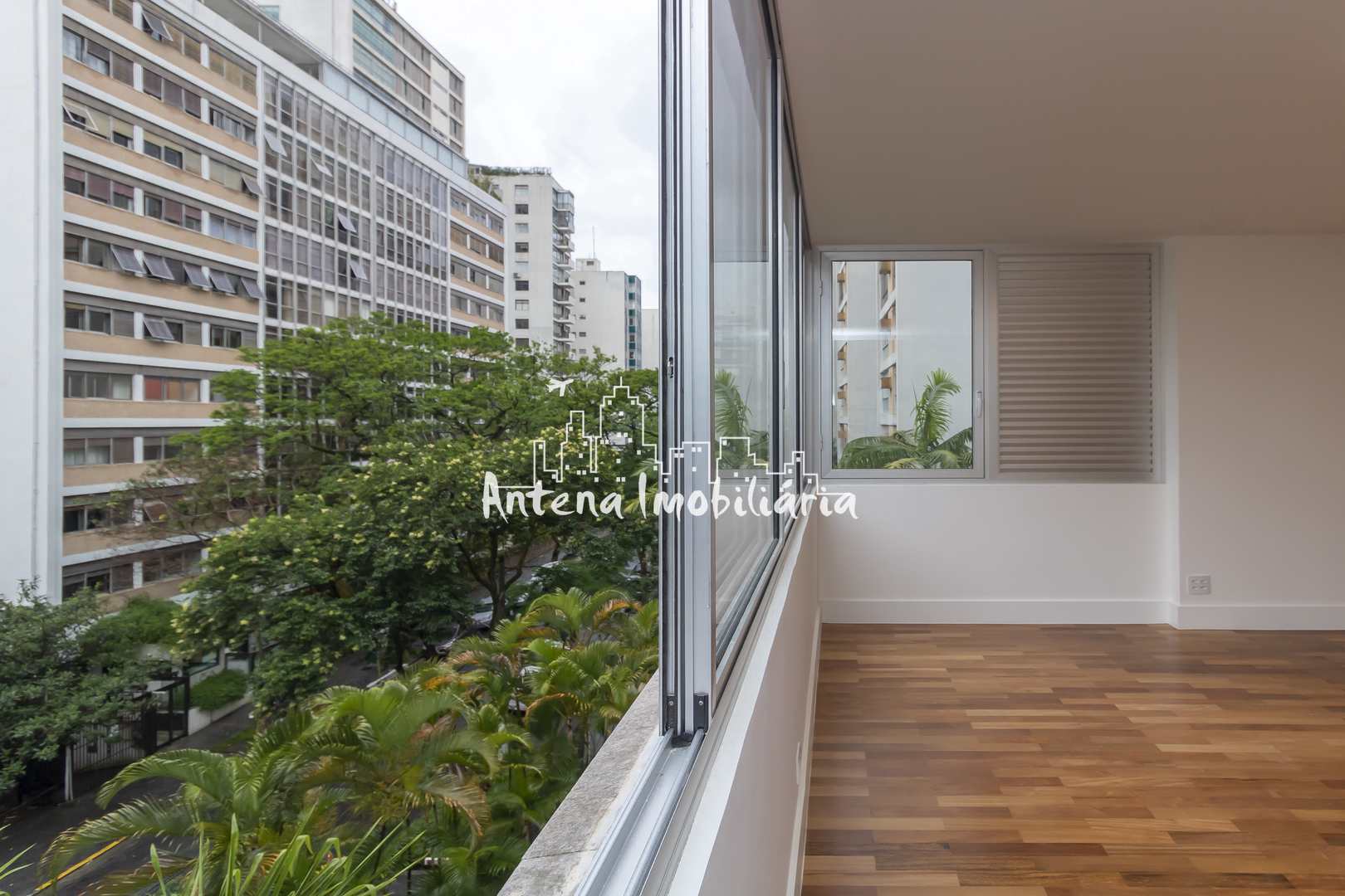 Apartamento à venda com 3 quartos, 270m² - Foto 14