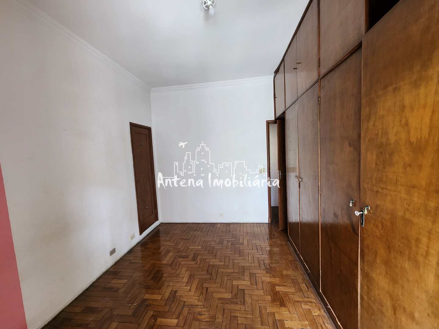 Apartamento à venda com 2 quartos, 85m² - Foto 11