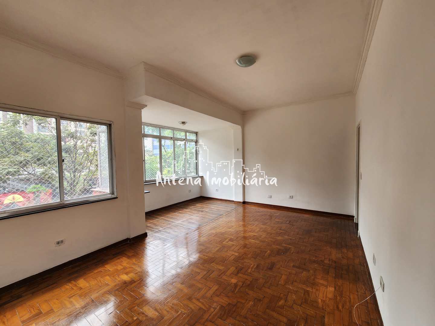 Apartamento à venda com 3 quartos, 96m² - Foto 3