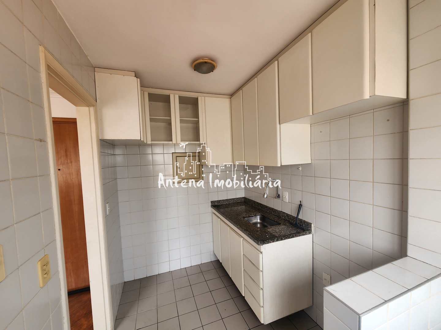 Apartamento para alugar com 1 quarto, 37m² - Foto 10