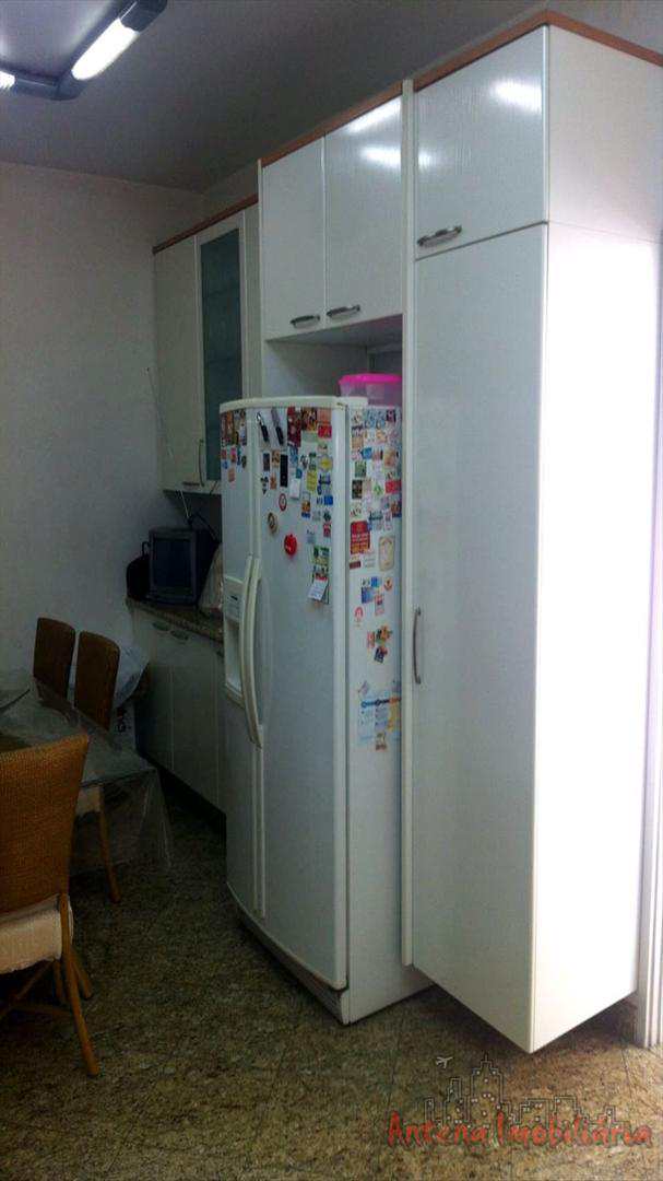 Apartamento à venda com 3 quartos, 150m² - Foto 12