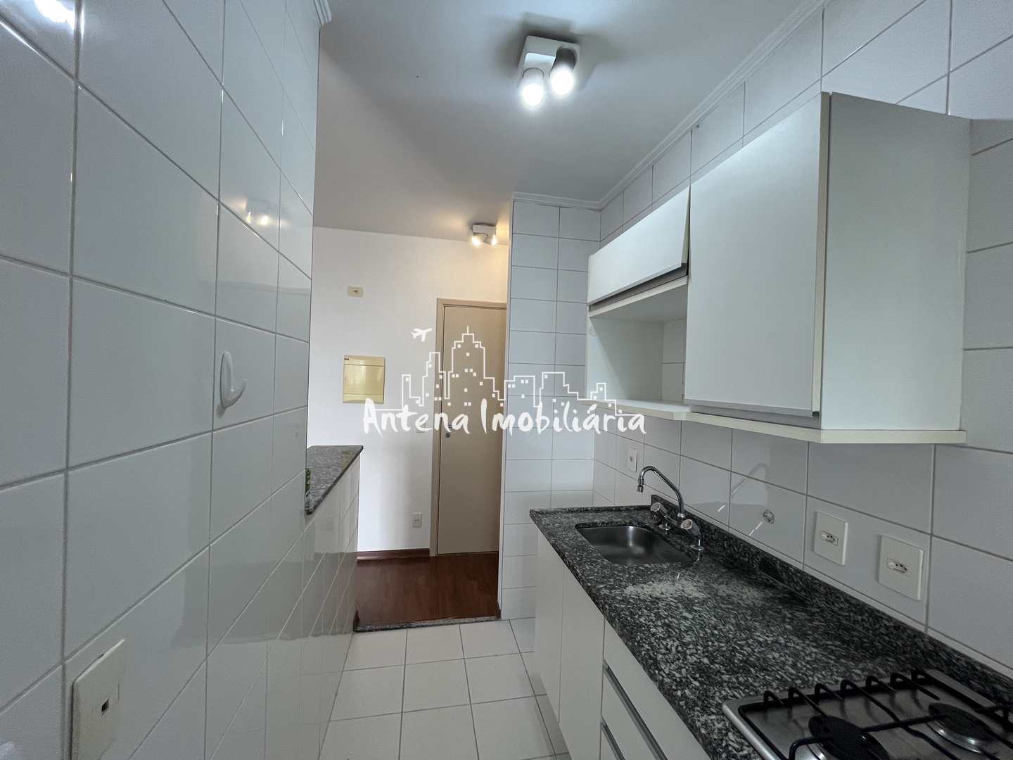 Apartamento para alugar com 1 quarto, 43m² - Foto 13