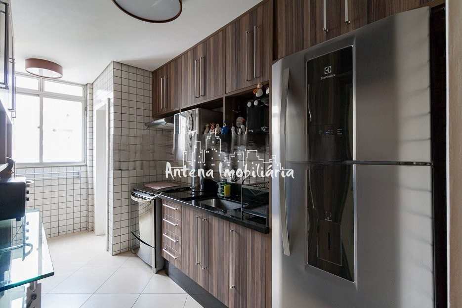 Apartamento à venda com 2 quartos, 95m² - Foto 7