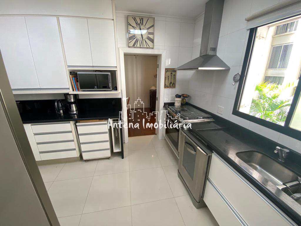 Apartamento à venda com 4 quartos, 250m² - Foto 18