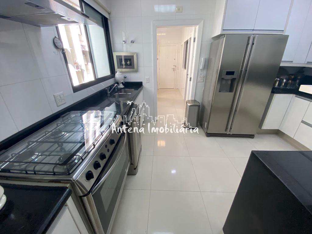 Apartamento à venda com 4 quartos, 250m² - Foto 17