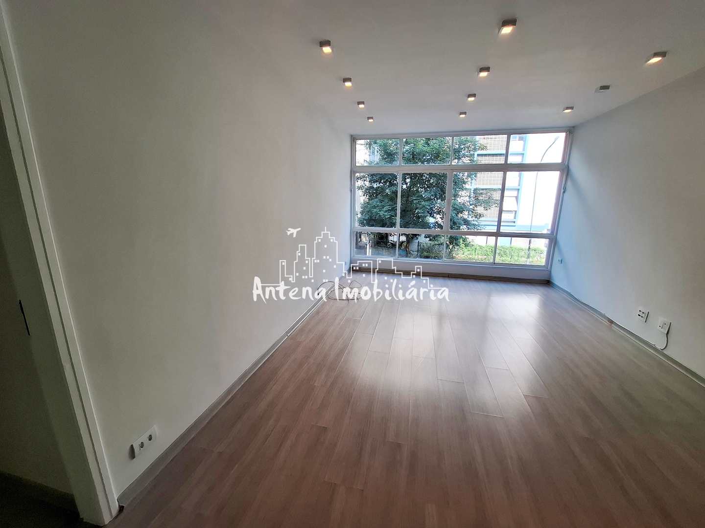 Apartamento à venda com 2 quartos, 127m² - Foto 8