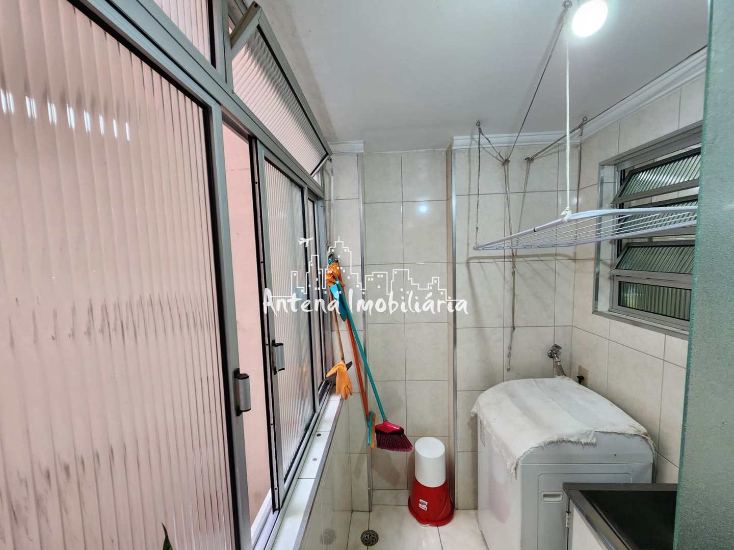 Apartamento à venda com 2 quartos, 70m² - Foto 11