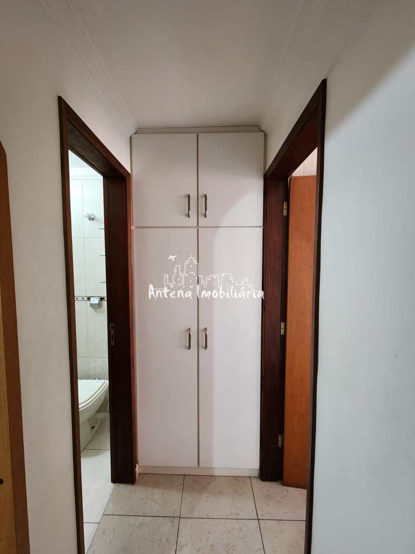 Apartamento à venda com 2 quartos, 70m² - Foto 3