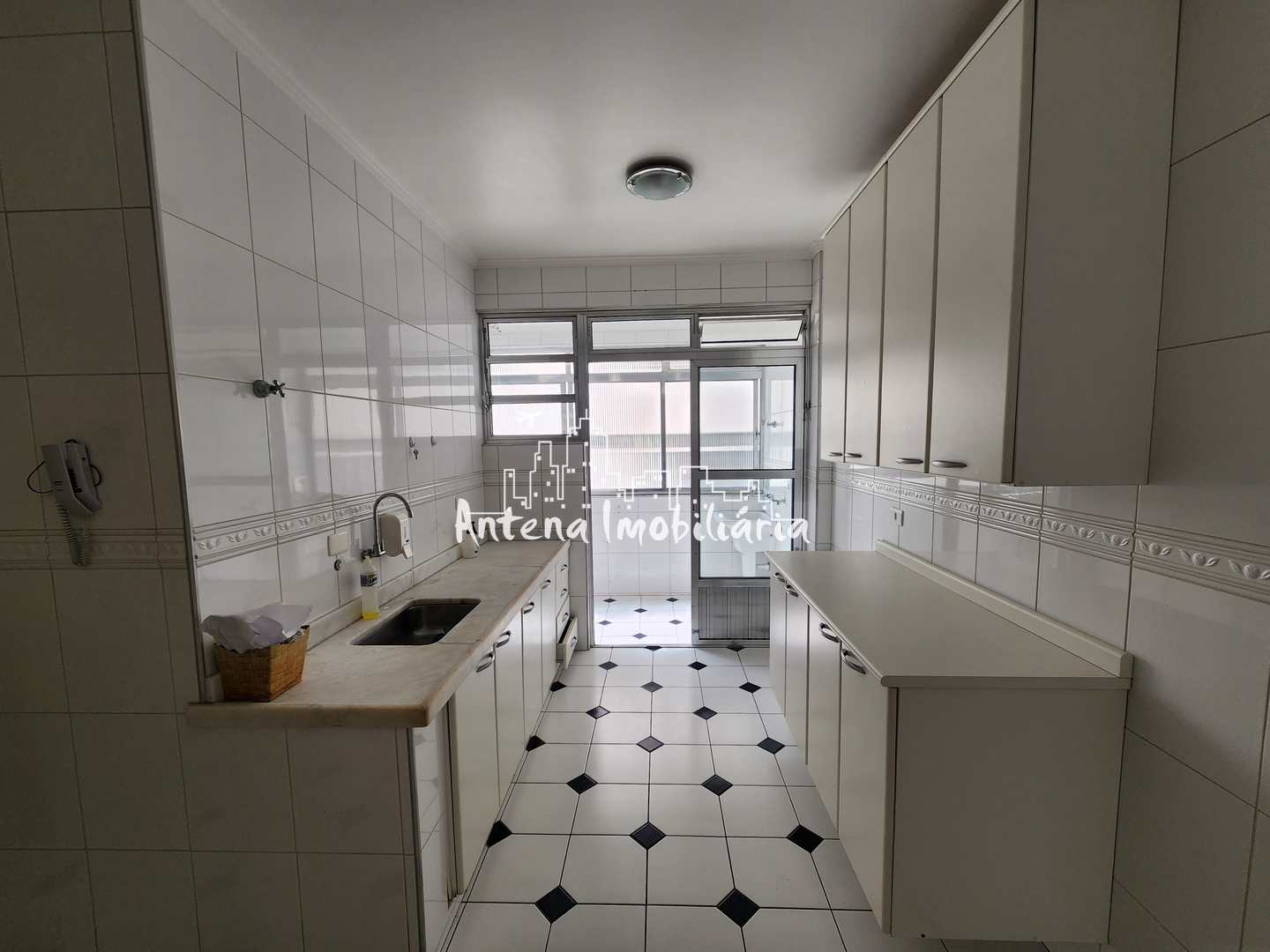 Apartamento à venda com 2 quartos, 105m² - Foto 11