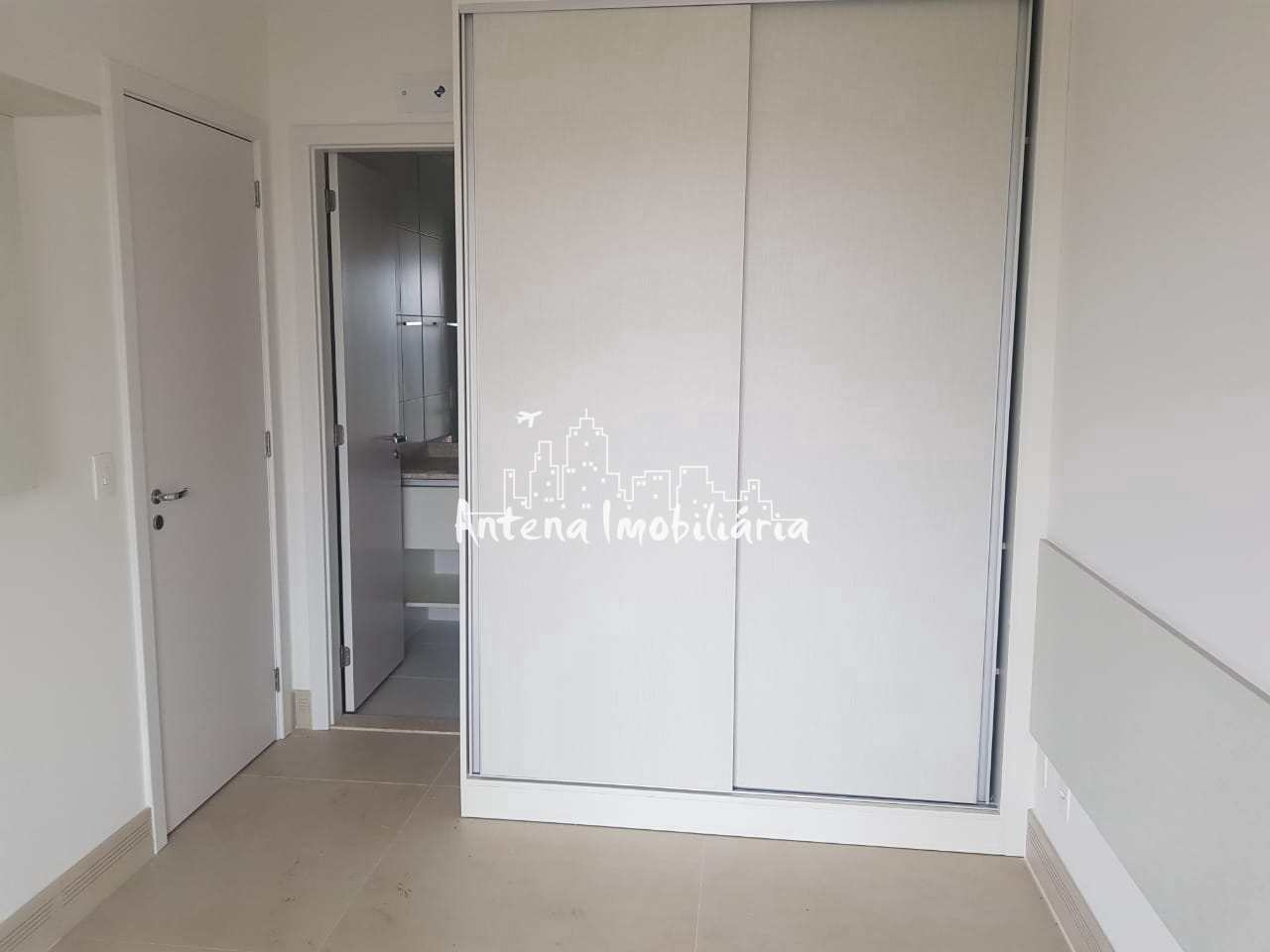 Apartamento à venda com 1 quarto, 35m² - Foto 4