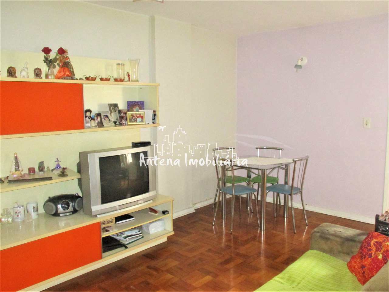 Apartamento à venda com 1 quarto, 54m² - Foto 1