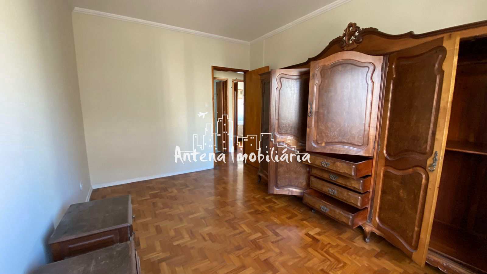 Apartamento à venda com 3 quartos, 113m² - Foto 9