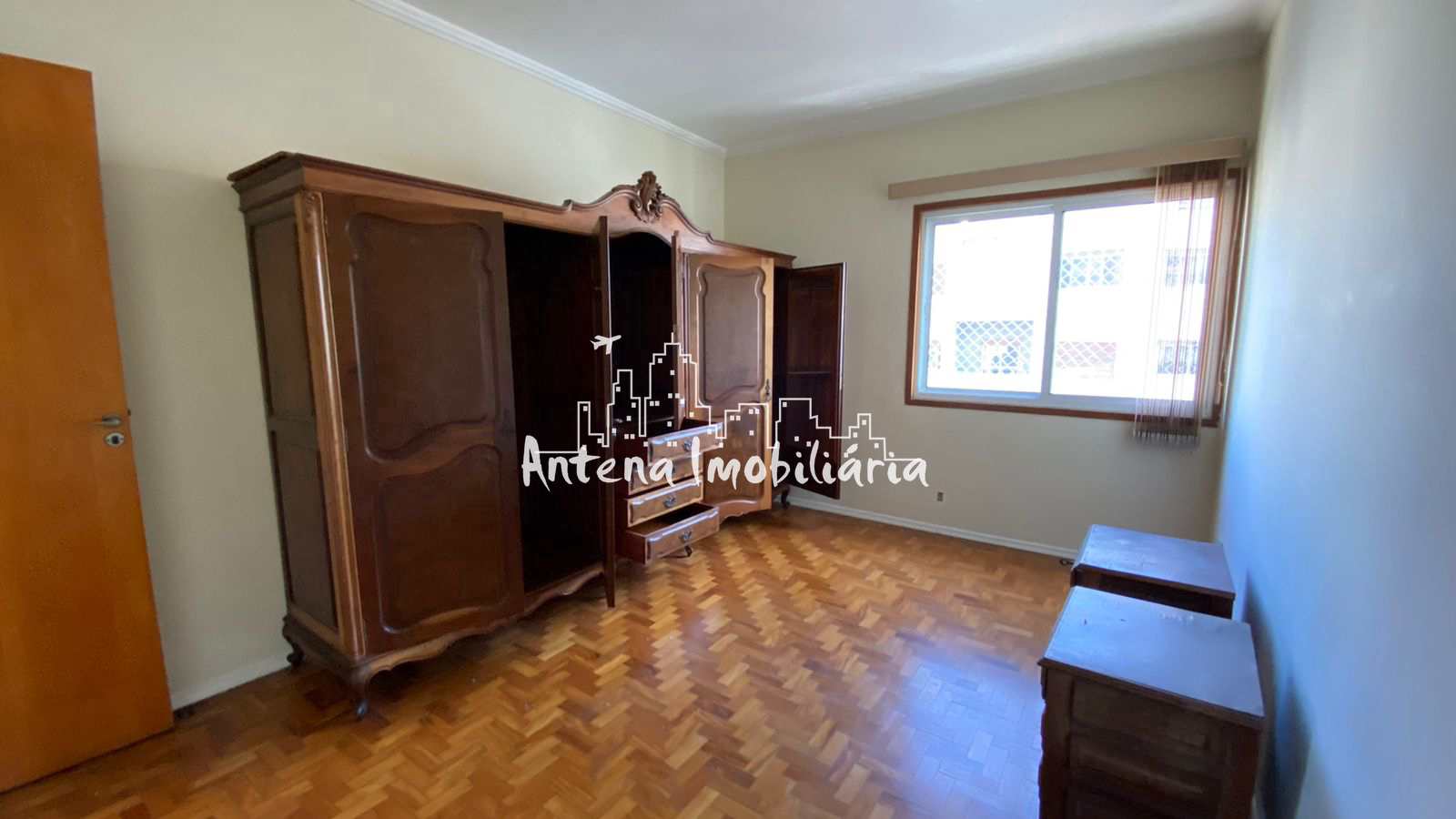 Apartamento à venda com 3 quartos, 113m² - Foto 7