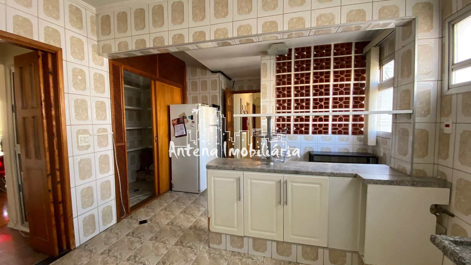 Apartamento à venda com 3 quartos, 113m² - Foto 19