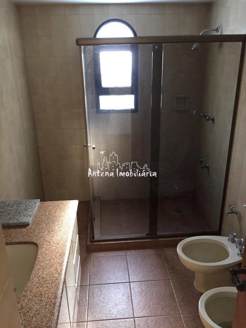 Apartamento para alugar com 4 quartos, 270m² - Foto 12