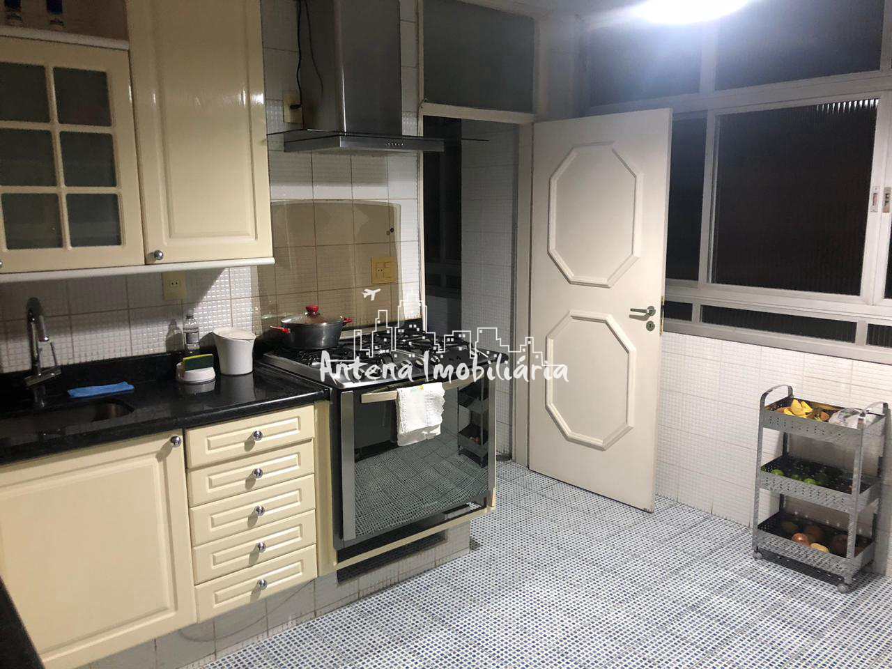 Apartamento à venda com 4 quartos, 262m² - Foto 19