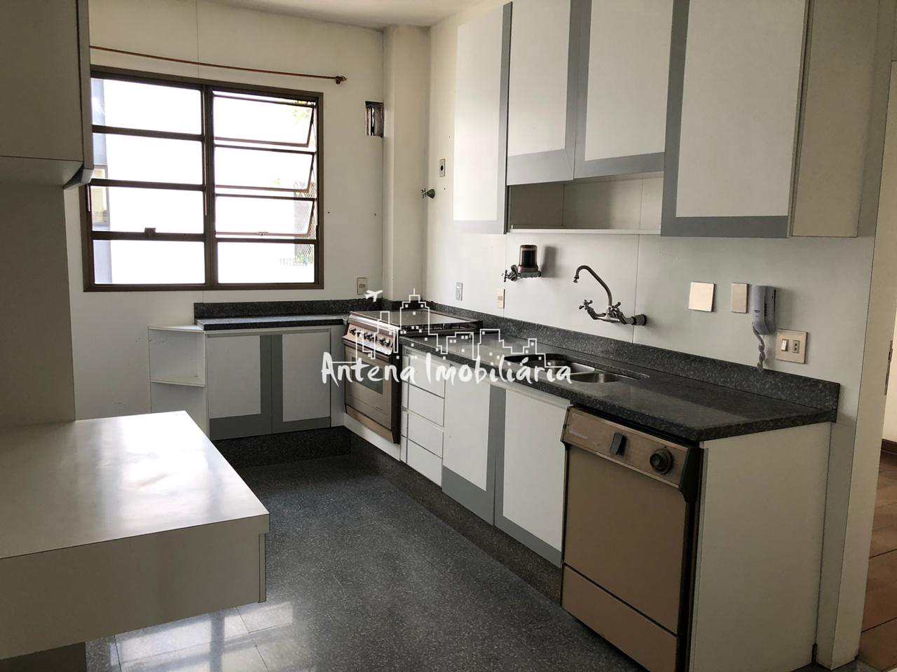 Apartamento à venda com 3 quartos, 270m² - Foto 23