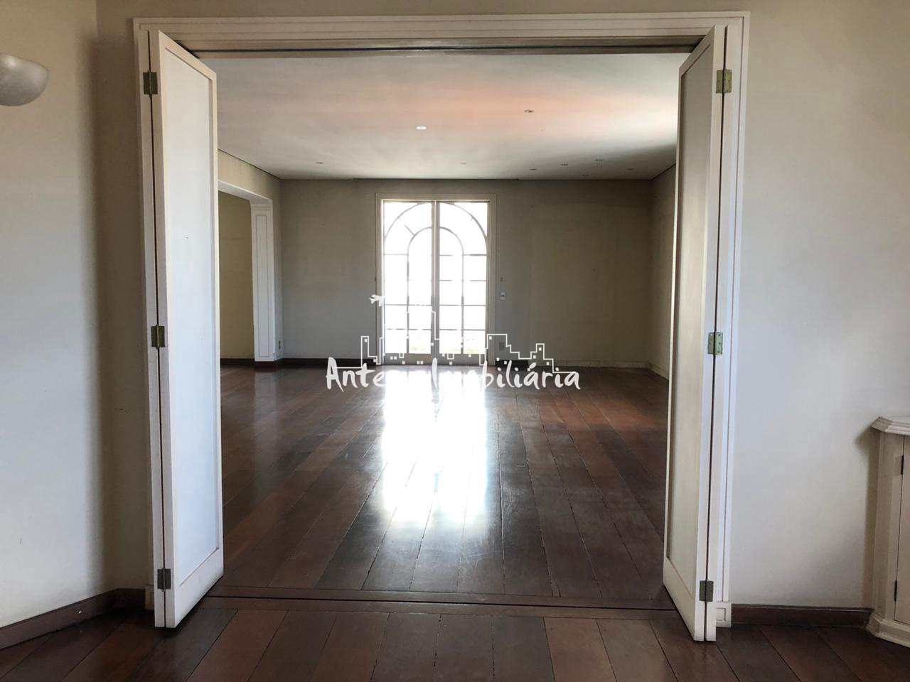 Apartamento à venda com 3 quartos, 270m² - Foto 2