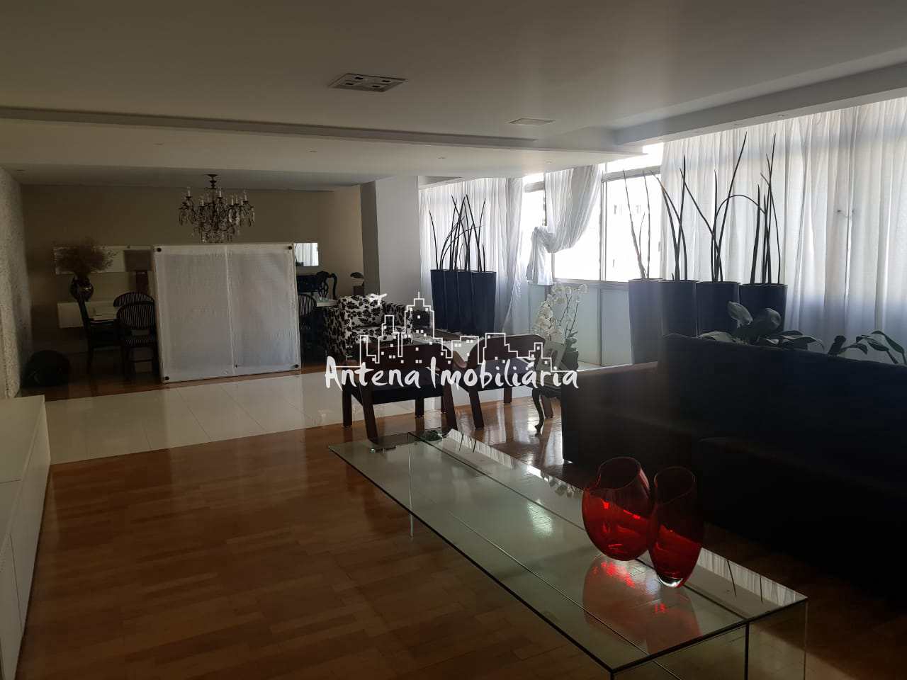 Apartamento à venda com 3 quartos, 270m² - Foto 3