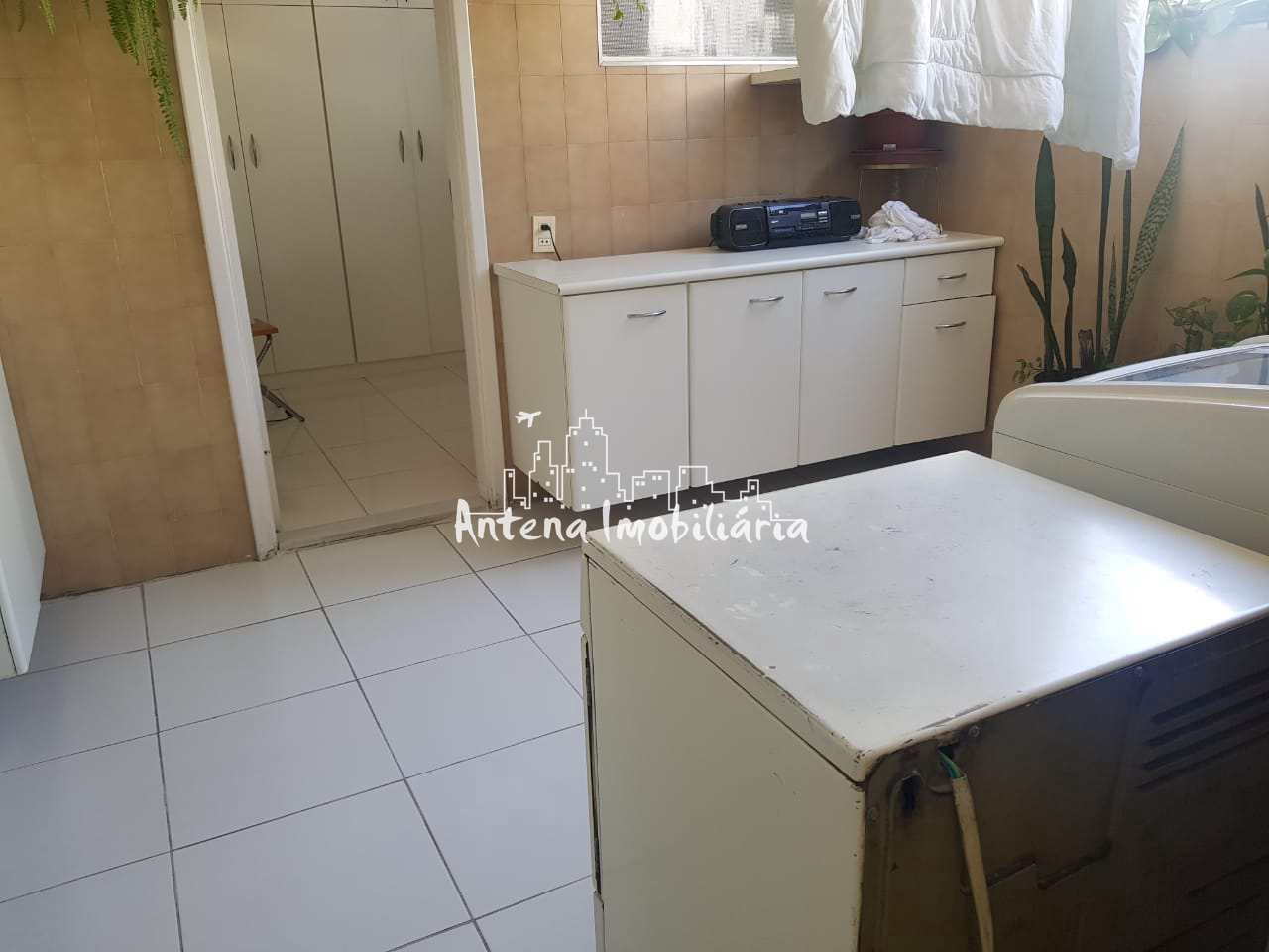 Apartamento à venda com 3 quartos, 270m² - Foto 18