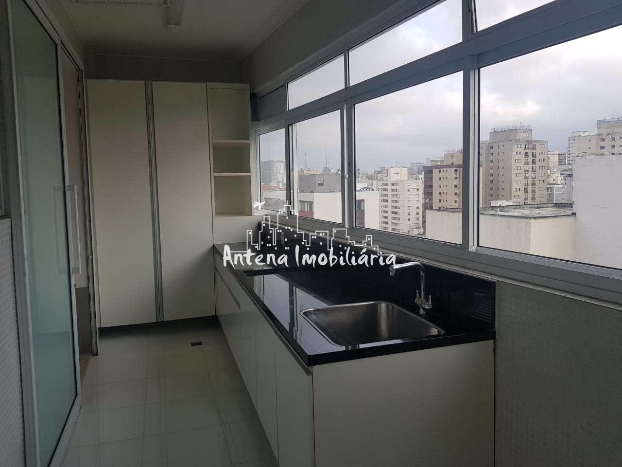 Apartamento à venda com 3 quartos, 256m² - Foto 23